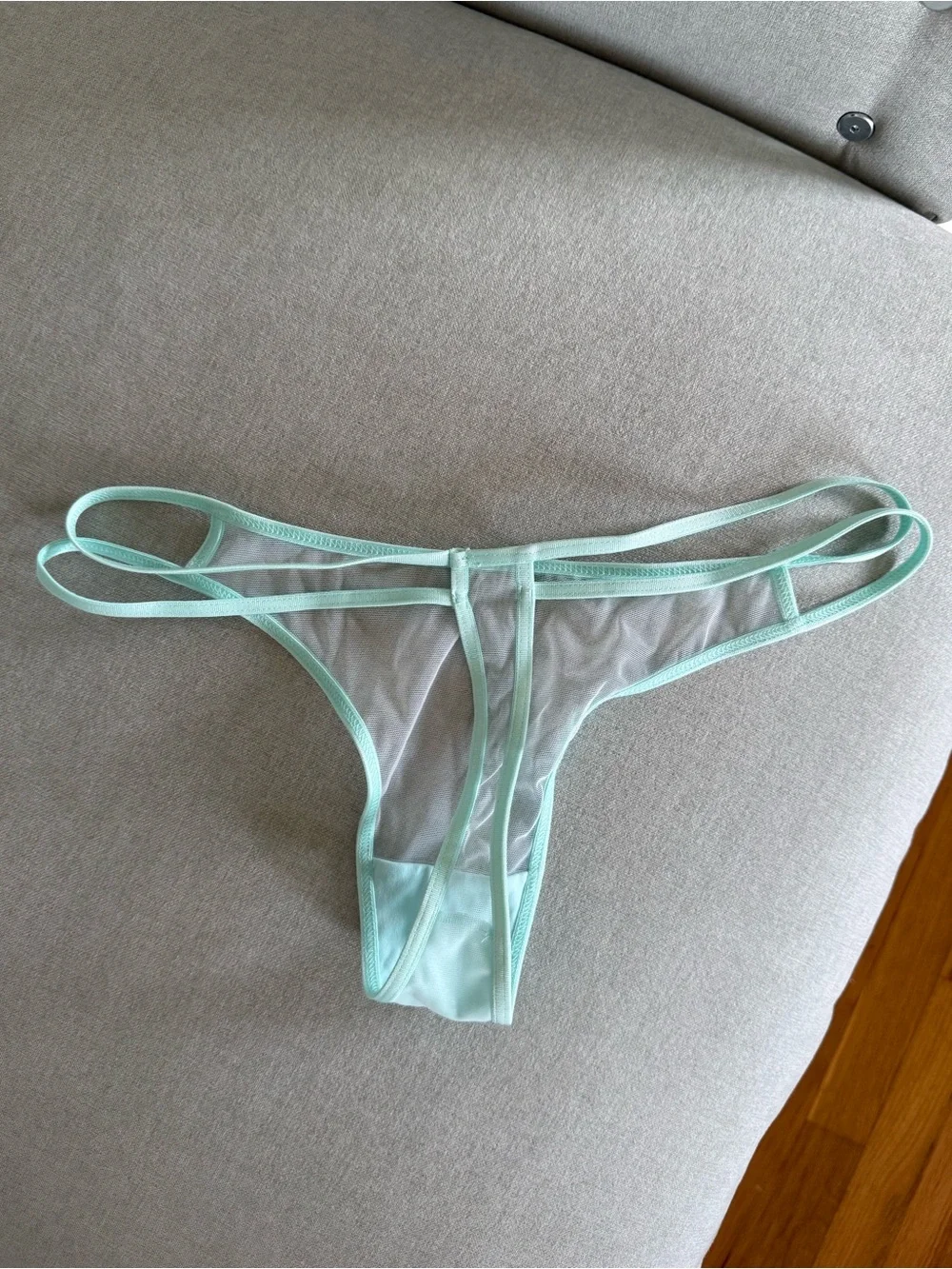 Taryn Winters SET Kharis topaz blue bespoke bra 32D & thong S